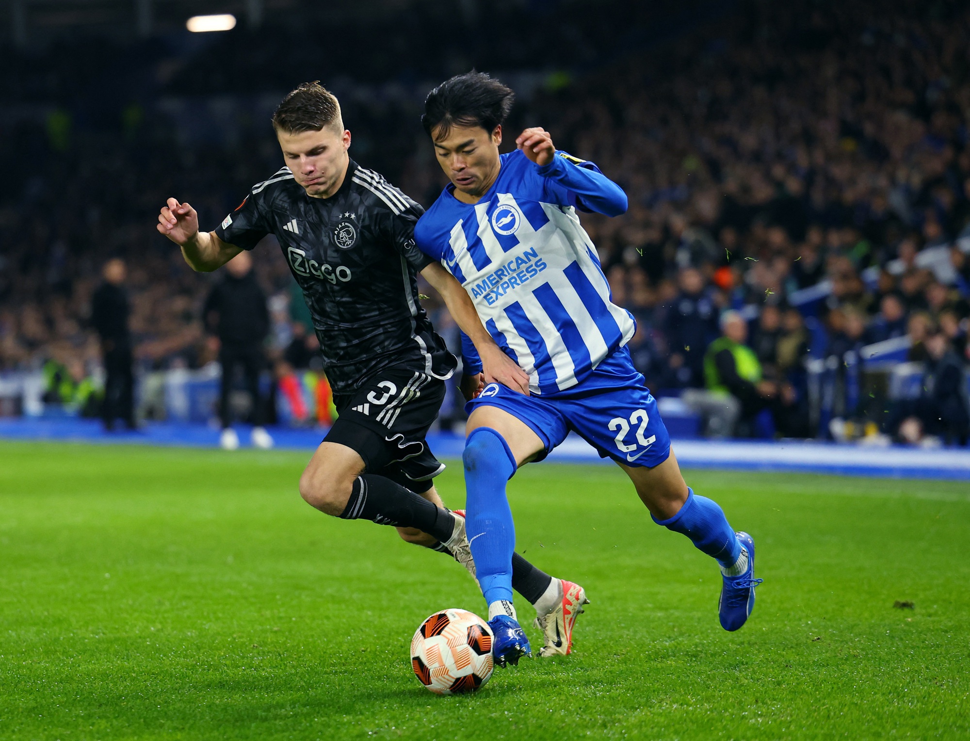 Phân Tích Phong Độ Brighton vs Ajax