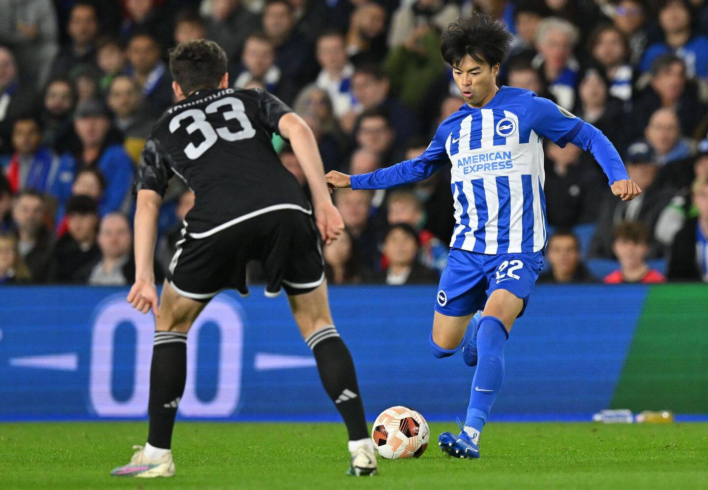 Thông Tin Lực Lượng Brighton vs Ajax